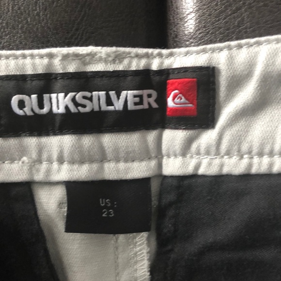 Quicksilver Shorts - Picture 4 of 7